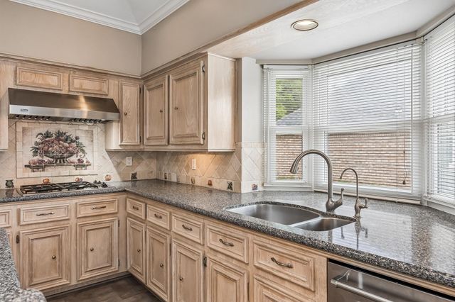 1839 Lakewinds Drive, Missouri City, TX 77459