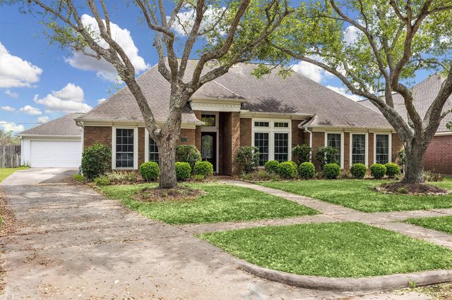 1839 Lakewinds Drive, Missouri City, TX 77459