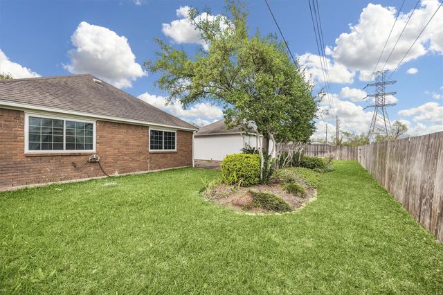 1839 Lakewinds Drive, Missouri City, TX 77459