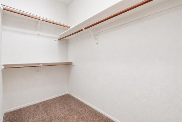 6895 Romanzo Way, Elk Grove, CA 95758