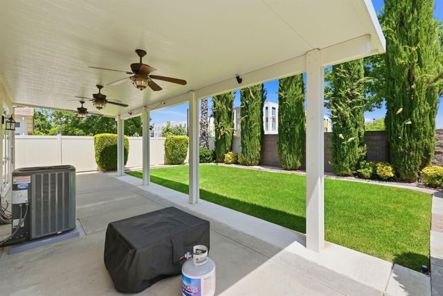 6895 Romanzo Way, Elk Grove, CA 95758