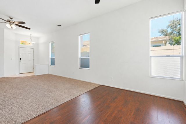 6895 Romanzo Way, Elk Grove, CA 95758