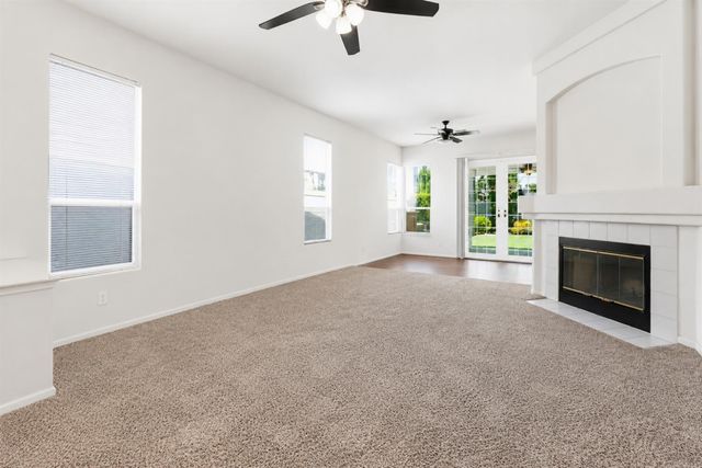 6895 Romanzo Way, Elk Grove, CA 95758