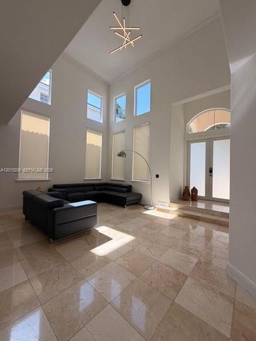 11350 NW 48th Ter, Doral, FL 33178