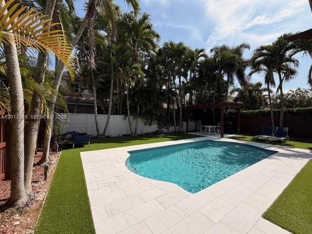 11350 NW 48th Ter, Doral, FL 33178