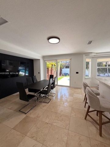 11350 NW 48th Ter, Doral, FL 33178