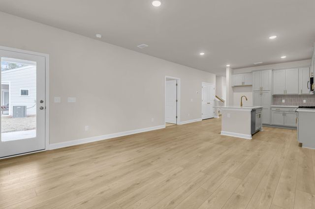 1045 Dusk Drive, Summerville, SC 29486