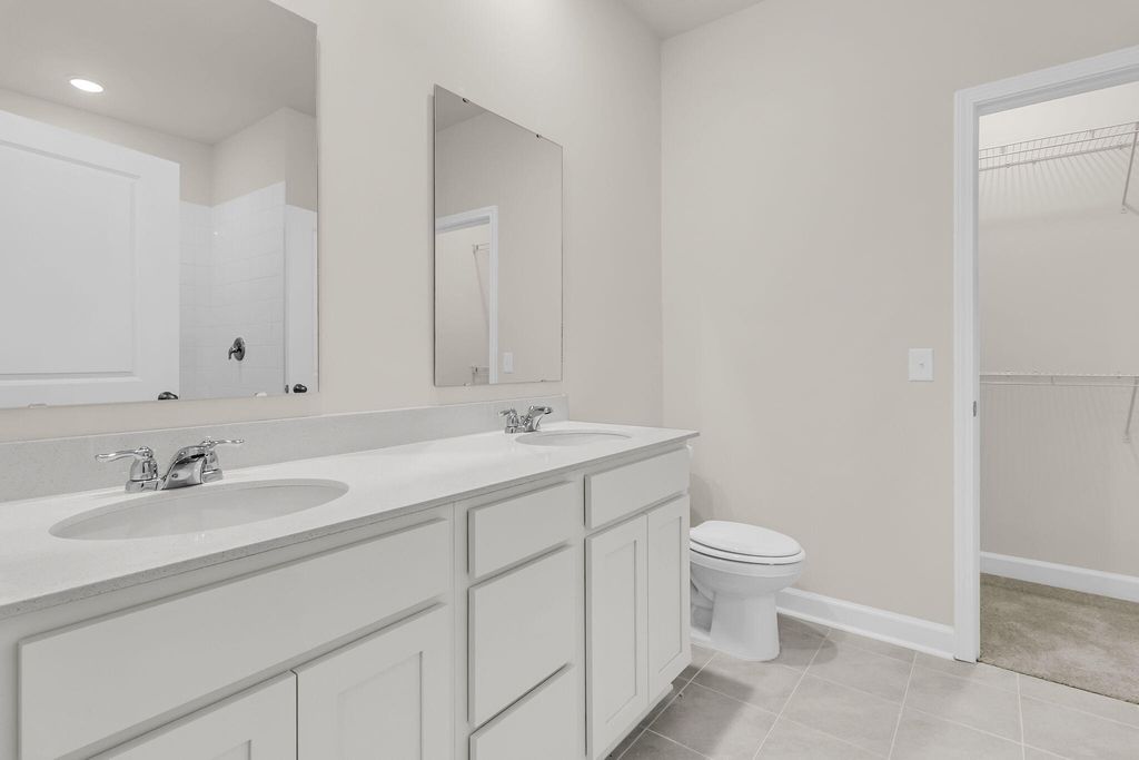 Image 23 of property listing at 1045 Dusk Drive, Summerville, SC 29486