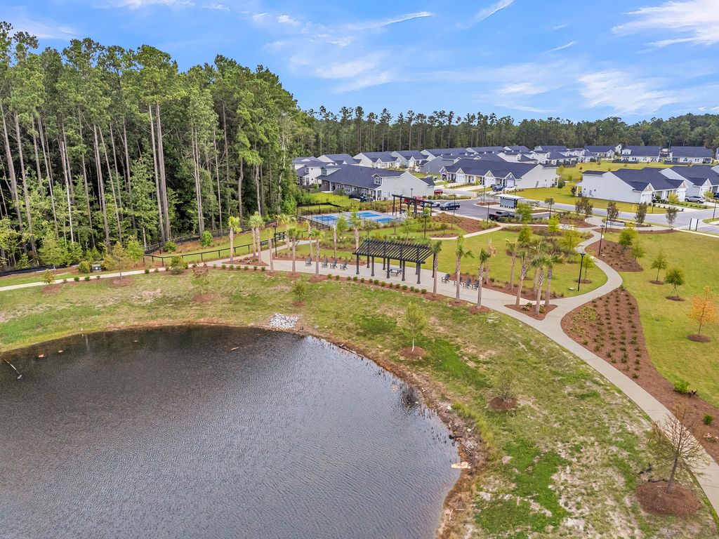Image 39 of property listing at 1045 Dusk Drive, Summerville, SC 29486