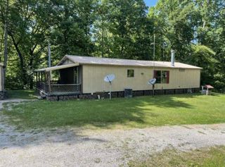 405 Napier Rd, Hohenwald, TN 38462
