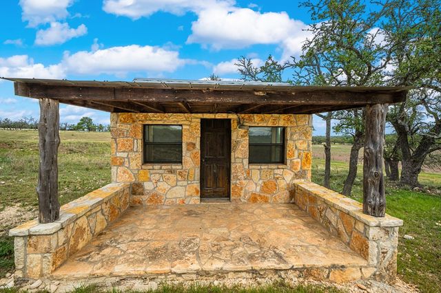 1379 Barker-Rogers Rd, Harper, TX 78631