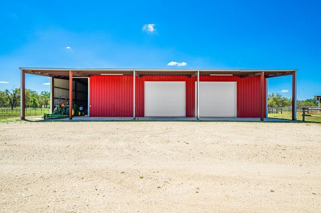 1379 Barker-Rogers Rd, Harper, TX 78631