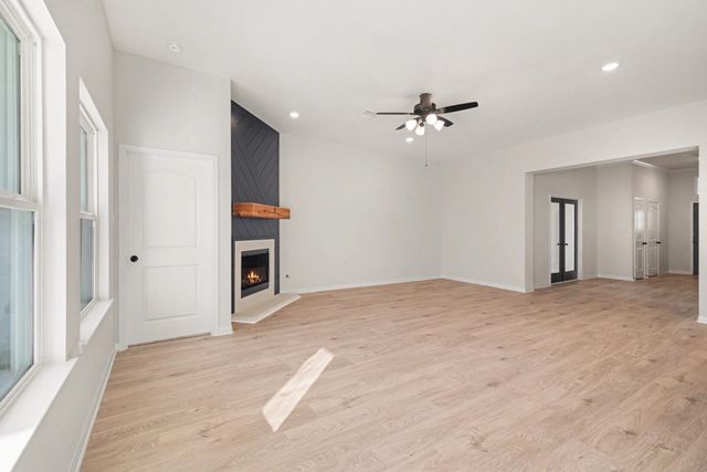 9586 Moss Rose, Willis, TX 77378