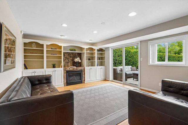 5117 WICKETT TER, Bethesda, MD 20814