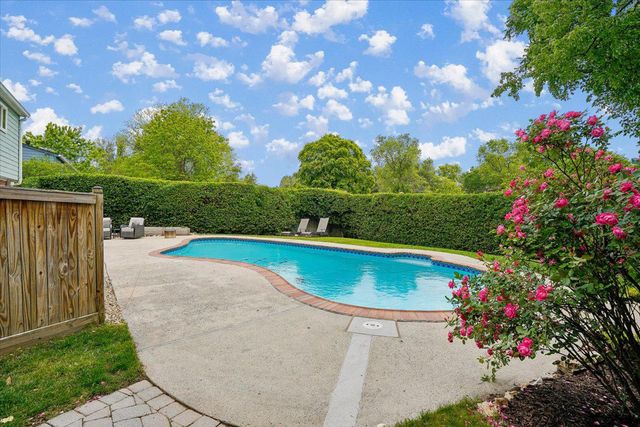5117 WICKETT TER, Bethesda, MD 20814