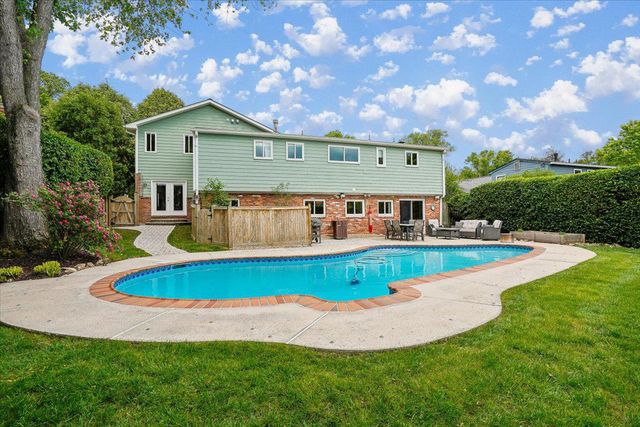 5117 WICKETT TER, Bethesda, MD 20814