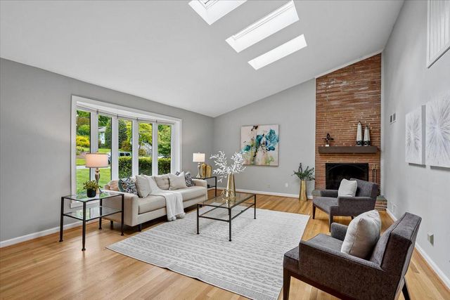 5117 WICKETT TER, Bethesda, MD 20814