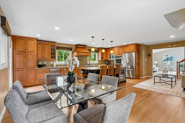 5117 WICKETT TER, Bethesda, MD 20814