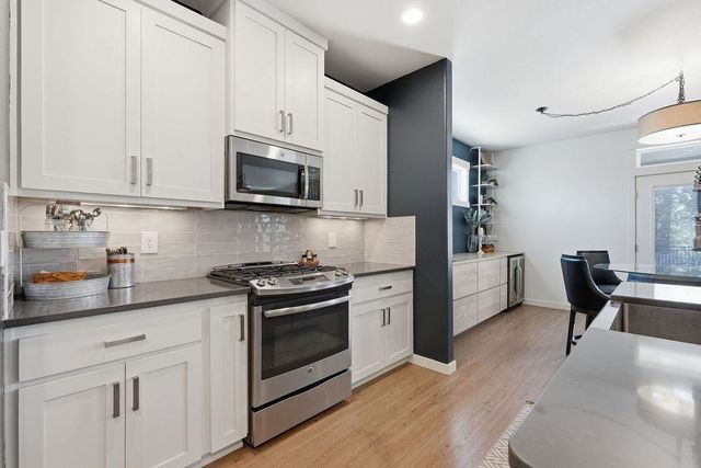 9513 W Floyd Dr, Cheney, WA 99004