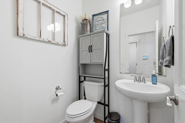 9513 W Floyd Dr, Cheney, WA 99004