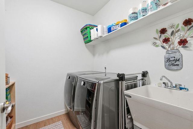 9513 W Floyd Dr, Cheney, WA 99004