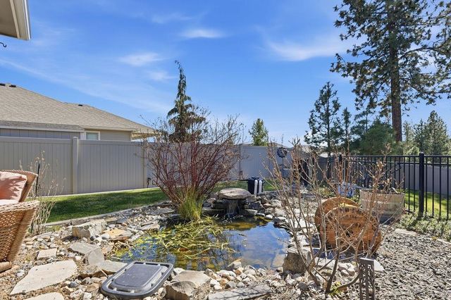 9513 W Floyd Dr, Cheney, WA 99004