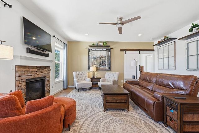 9513 W Floyd Dr, Cheney, WA 99004