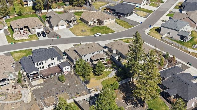 9513 W Floyd Dr, Cheney, WA 99004