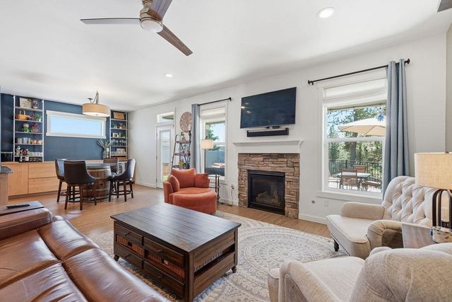 9513 W Floyd Dr, Cheney, WA 99004