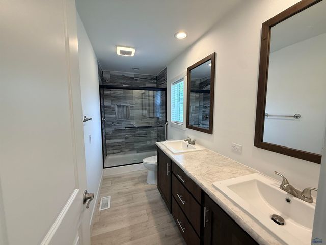 1661.129 E PHILADELPHIA, Rapid City, SD 57701