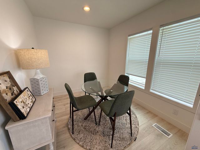 1661.129 E PHILADELPHIA, Rapid City, SD 57701