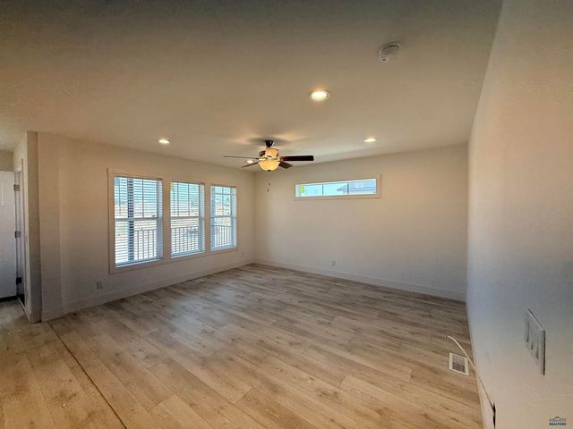 1661.129 E PHILADELPHIA, Rapid City, SD 57701
