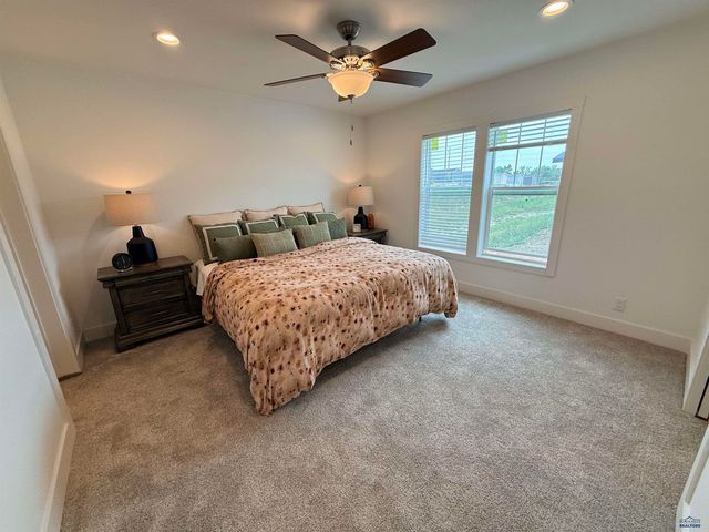 1661.129 E PHILADELPHIA, Rapid City, SD 57701
