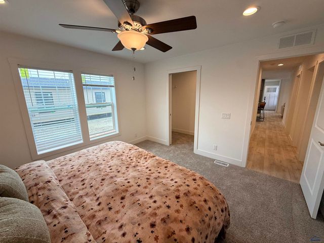 1661.129 E PHILADELPHIA, Rapid City, SD 57701