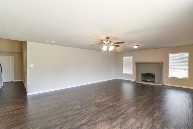 5131 Ivycrest Trail, Arlington, TX 76017