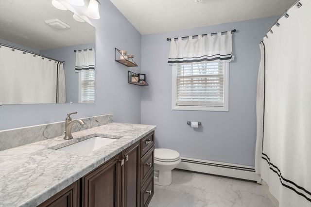 16 Brooke Haven Drive, Rutland, MA 01543