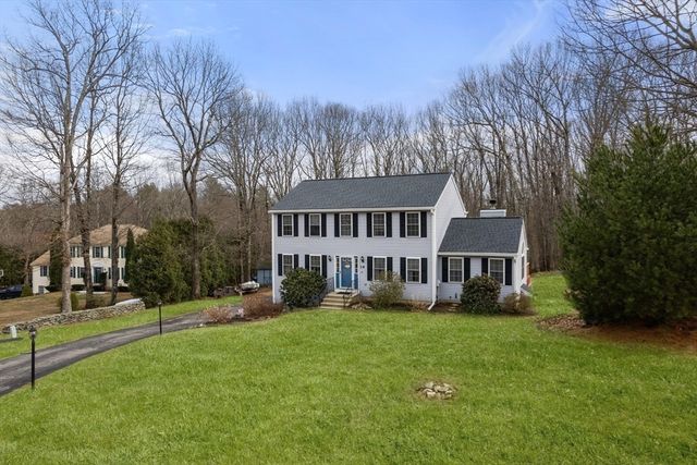 16 Brooke Haven Drive, Rutland, MA 01543