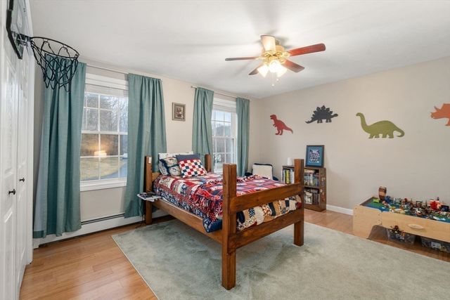 16 Brooke Haven Drive, Rutland, MA 01543