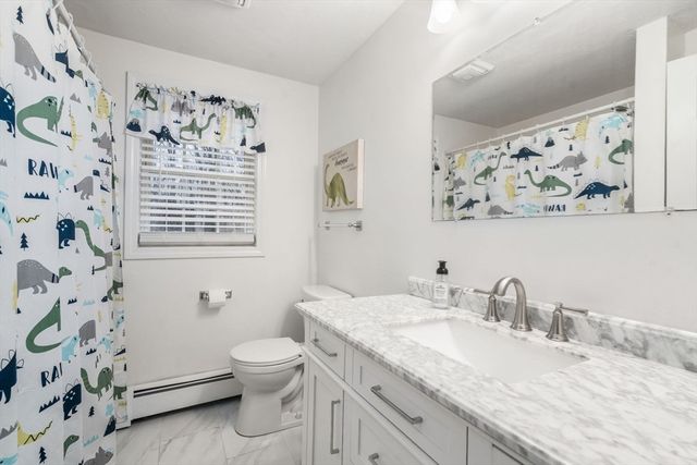 16 Brooke Haven Drive, Rutland, MA 01543