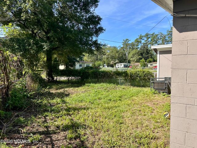 2319 EUDINE Drive W, Jacksonville, FL 32210