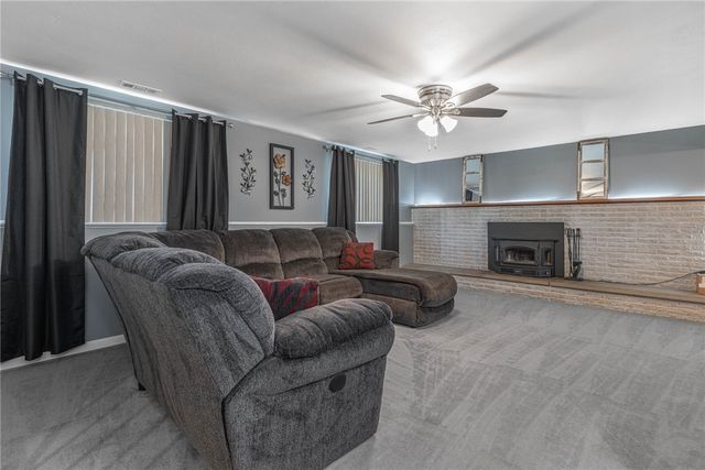 812 Twin Oaks Drive, Riverside, OH 45431