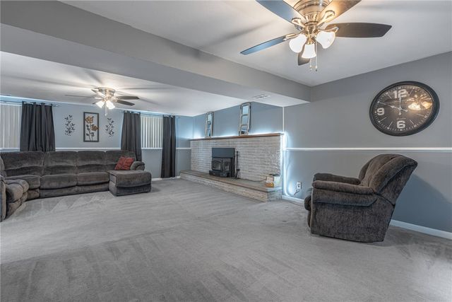 812 Twin Oaks Drive, Riverside, OH 45431