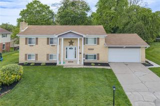 812 Twin Oaks Drive, Riverside, OH 45431