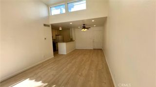 18645 Hatteras 208, Tarzana, CA 91356