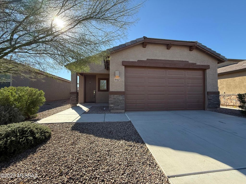 10457 Vandever Drive, Marana, AZ 85653