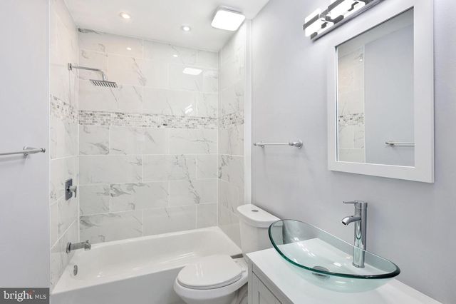 410 SUMMIT AVE, Hagerstown, MD 21740