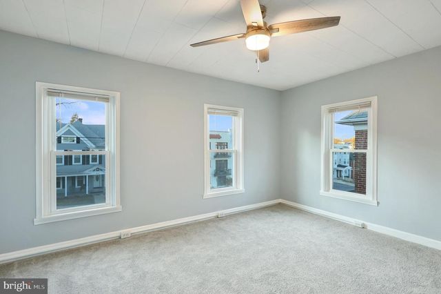 410 SUMMIT AVE, Hagerstown, MD 21740