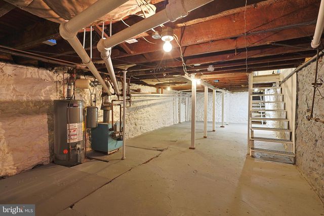 410 SUMMIT AVE, Hagerstown, MD 21740