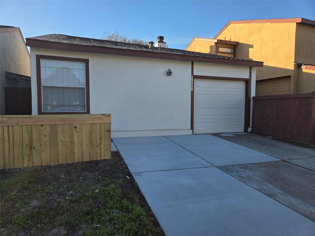 12319 Ridgeside Drive, Houston, TX 77072