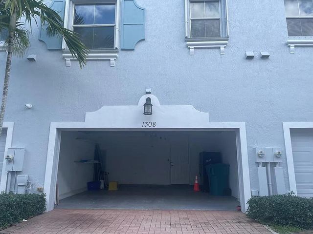 1308 PIAZZA DELLE PALLOTTOLE, Boynton Beach, FL 33426
